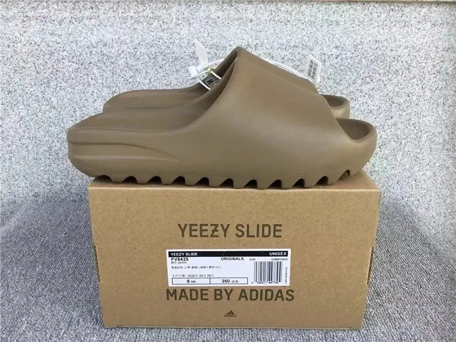 Adidas Yeezy Slide Slippers [40 styles] vista 3