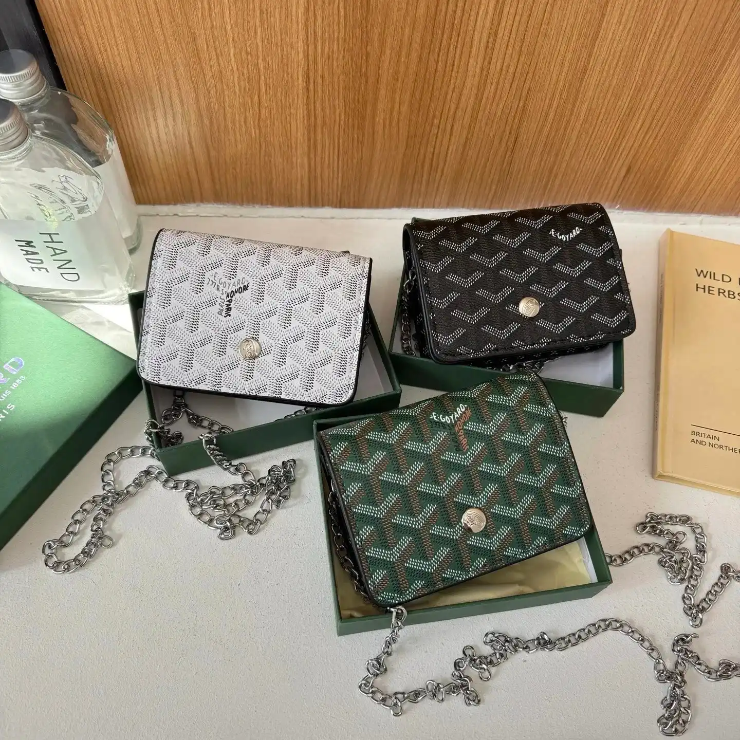Goyard Saint Louis Duffle Bag vista 4