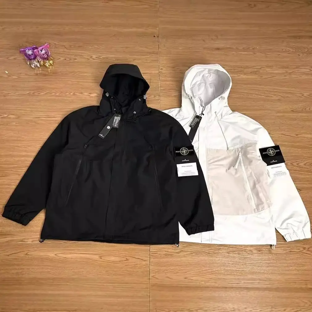Ver las 4 fotos Stone Island Jacket