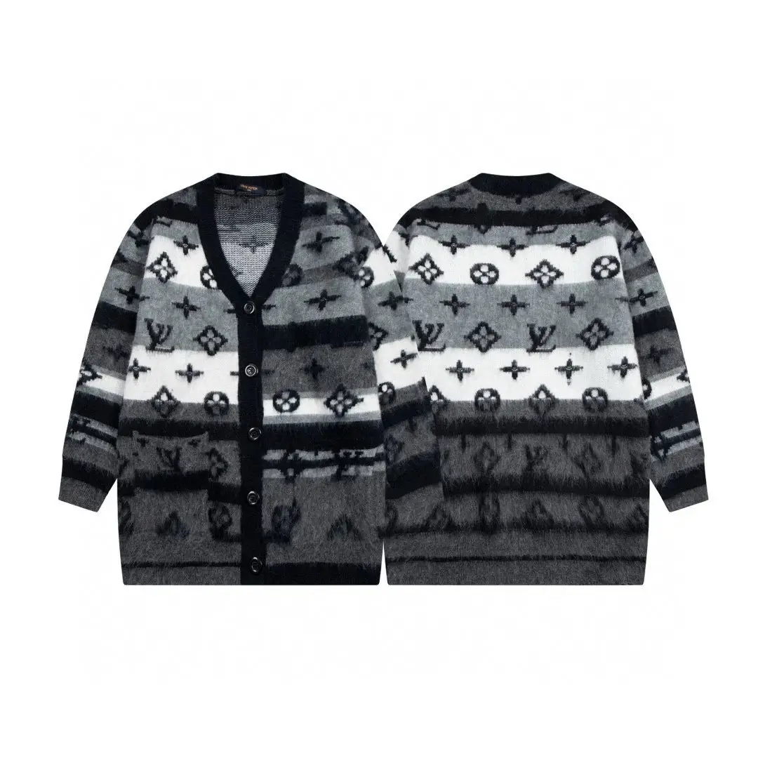 Ver las 4 fotos Louis Vuitton Sweater