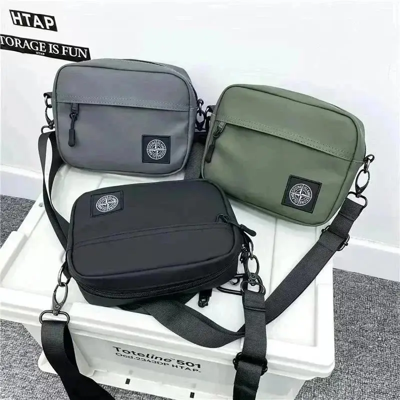 Ver las 4 fotos Stone Island bag