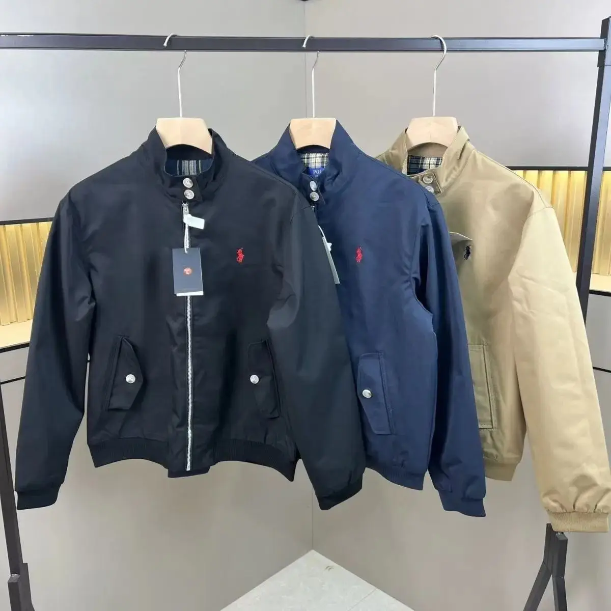 Burberry Puffer Jacket [Ralph Lauren/The North Face Style] vista 2
