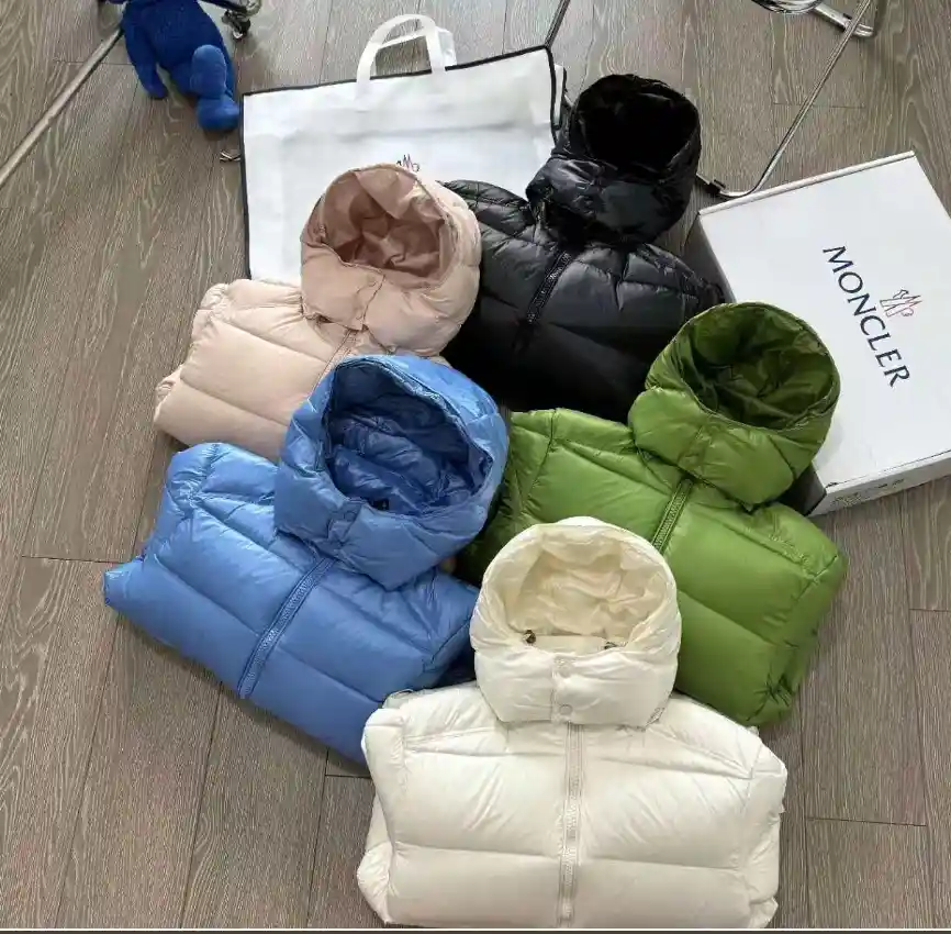 Moncler MAYA Puffer Jackets [21 styles]