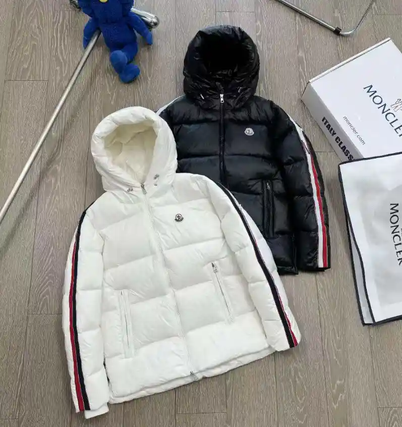 Moncler MAYA Puffer Jackets [21 styles] vista 3