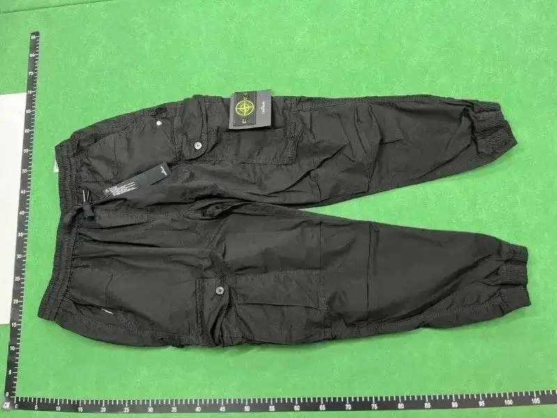 Stone Island Cargo Pants (40 style) vista 4