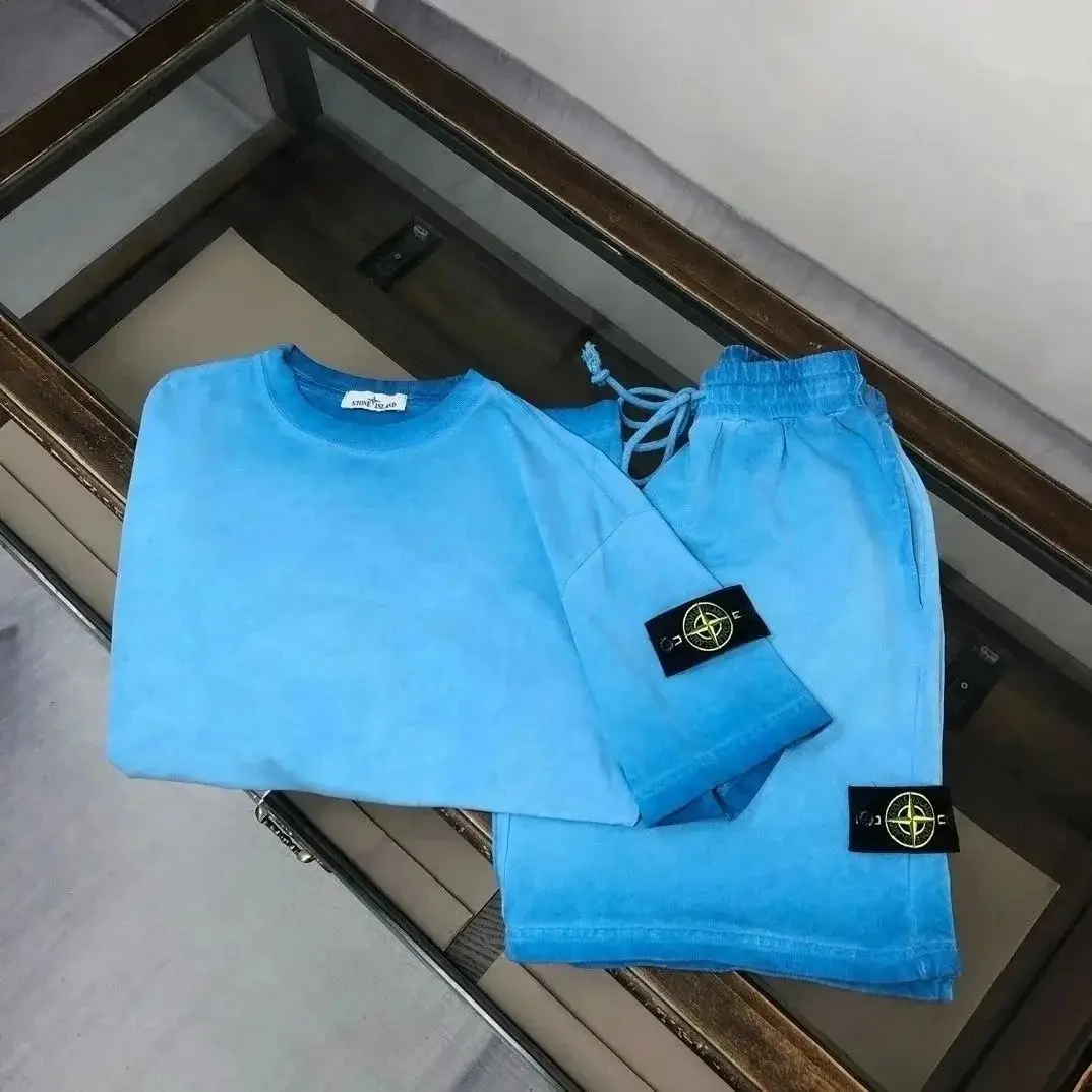 Stone Island set vista 2