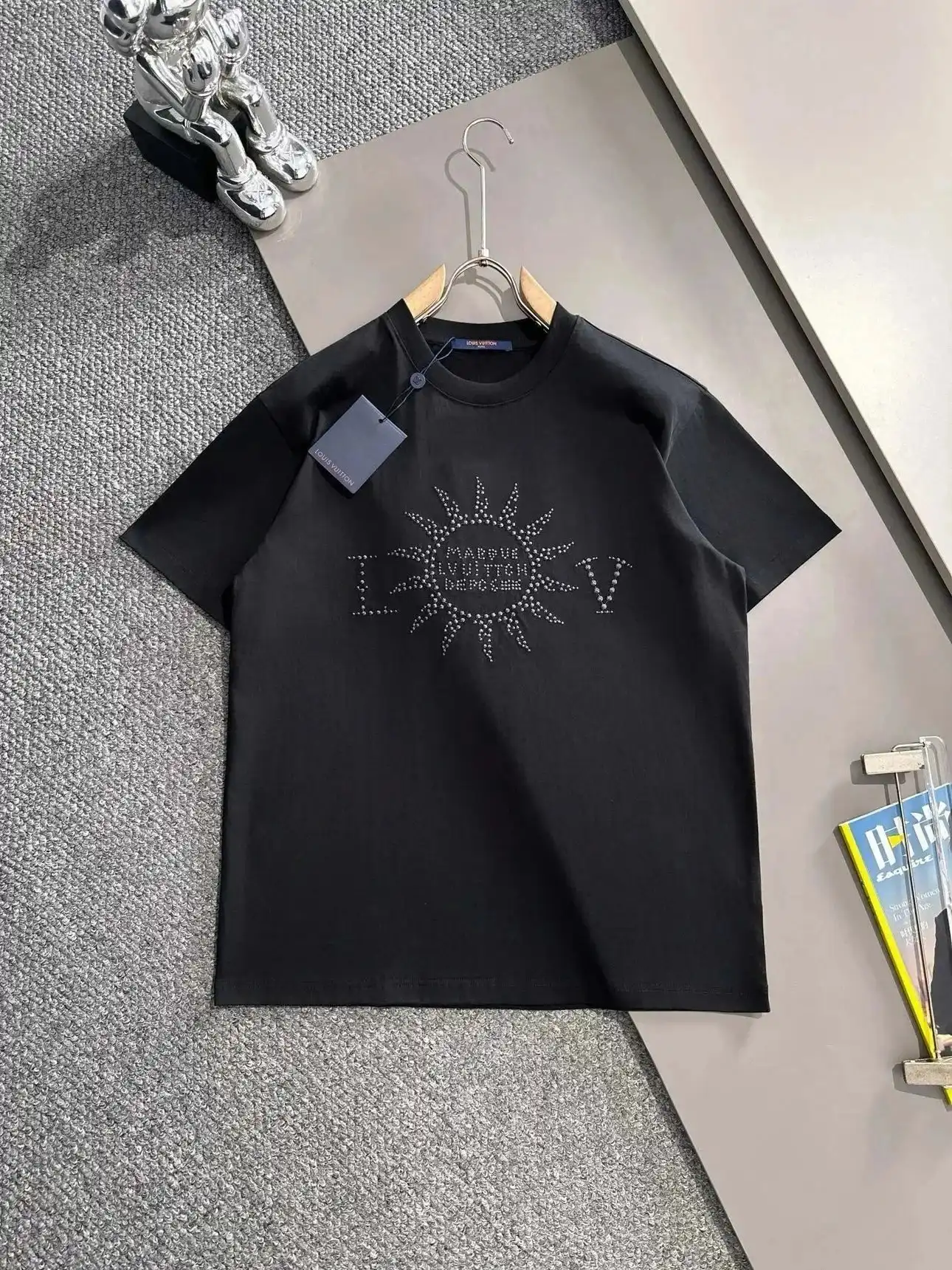 LV Louis Vuitton T-shirt vista 4