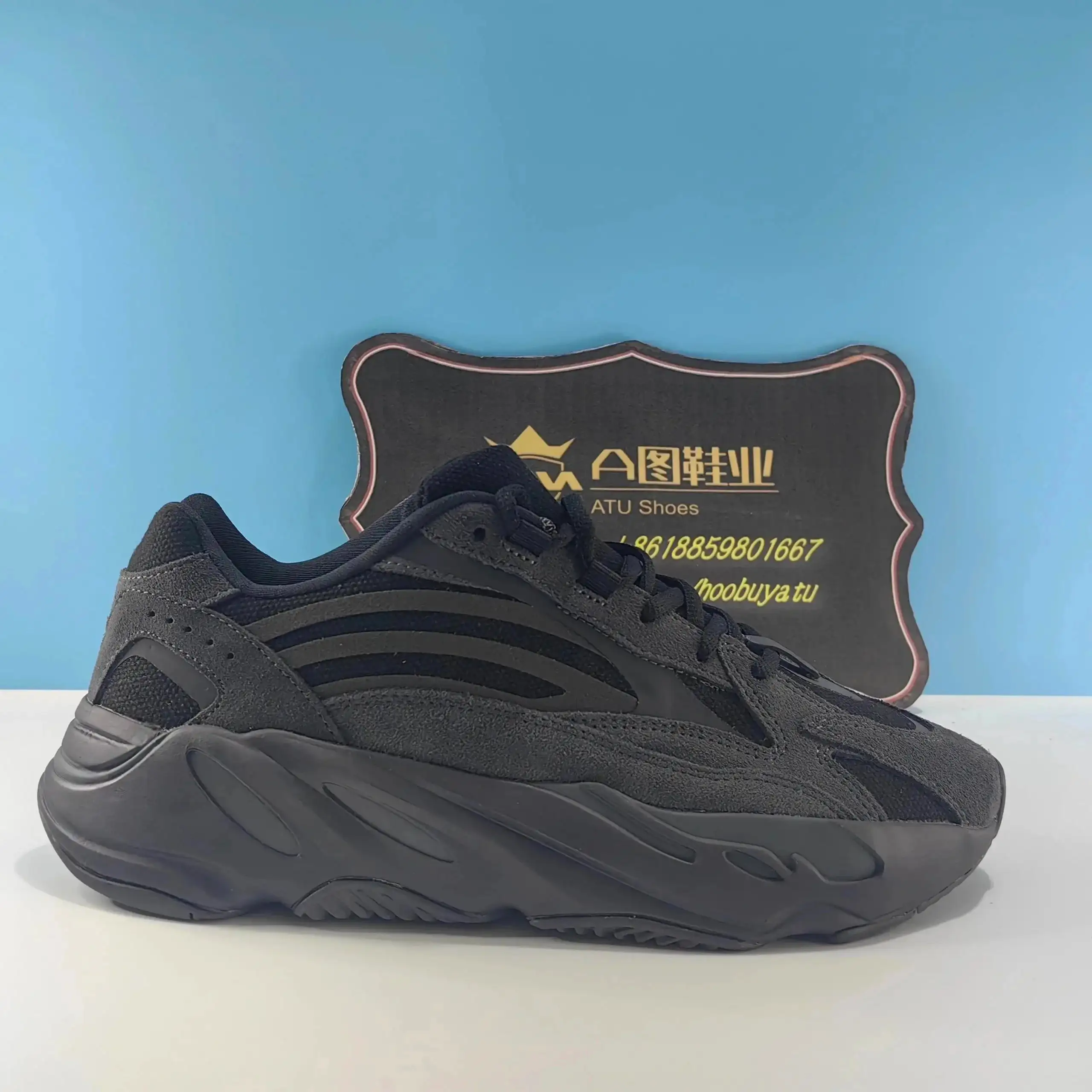 Yeezy boost 700 [10 Colors] vista 3