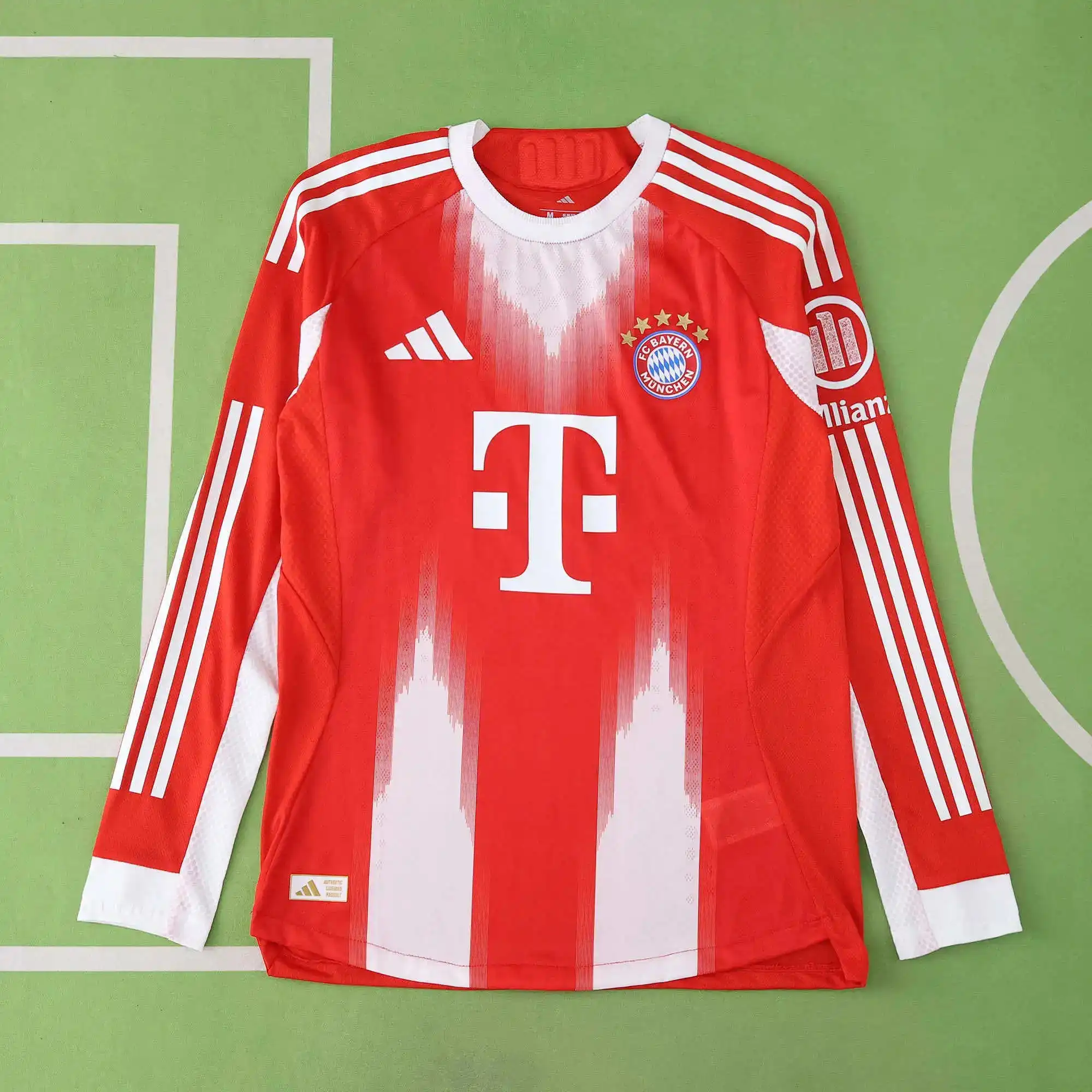 Ver las 4 fotos Adidas Jersey