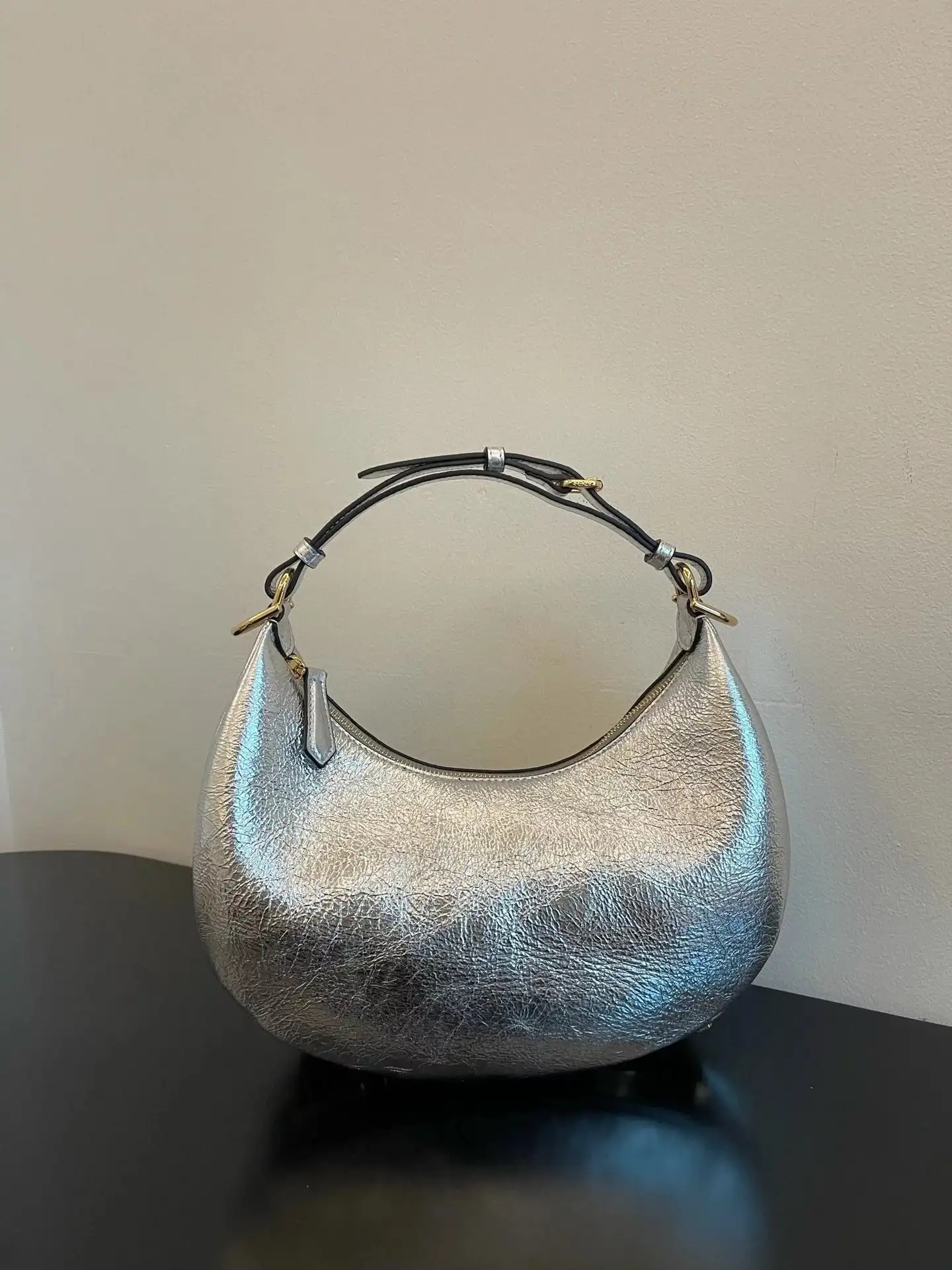 Fendi Chain Bag [11 styles] vista 3