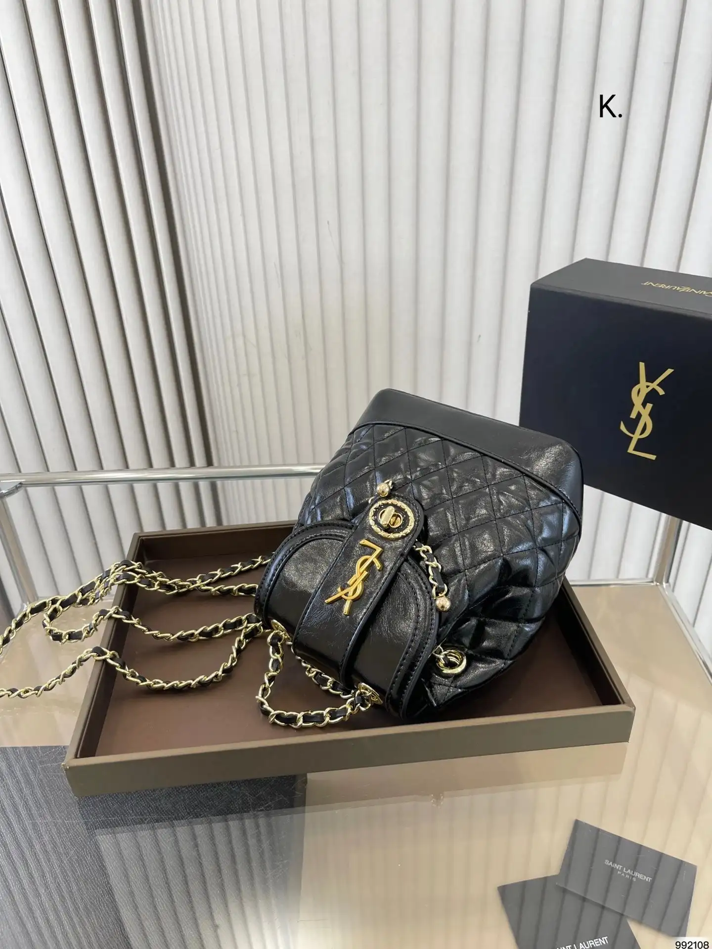 Saint Laurent Bucket Bag [12 styles] vista 2