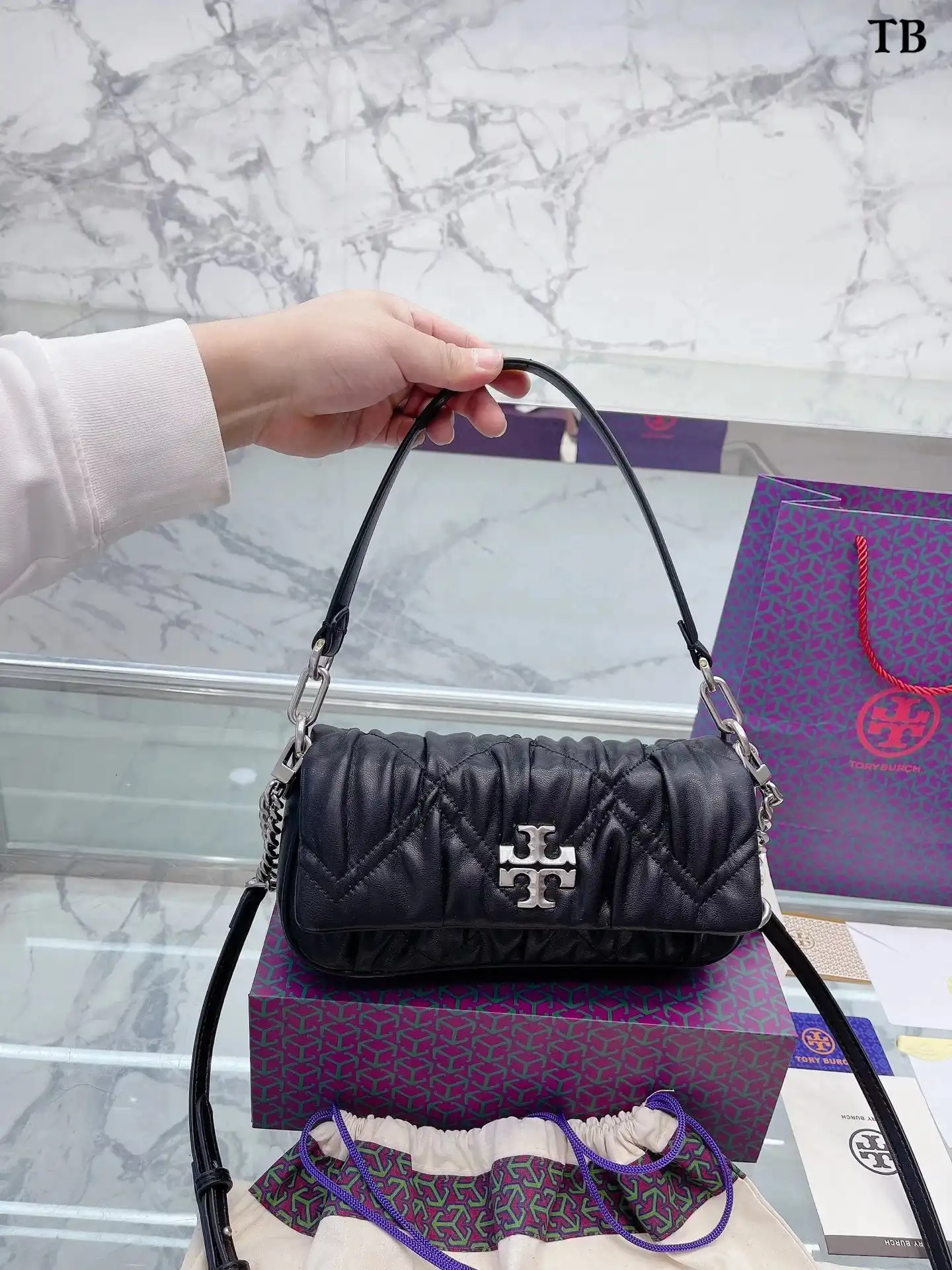 Tory Burch Chain Bag [15 styles] vista 3