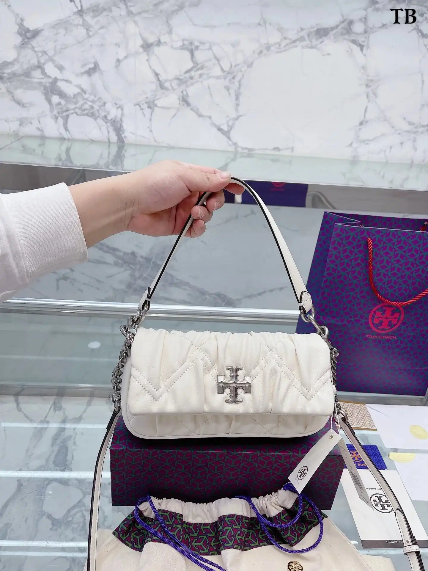 Tory Burch Chain Bag [15 styles] vista 4