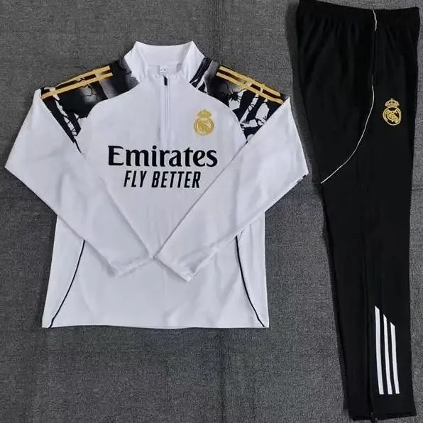 Real Madrid Tracksuit [8 styles] vista 3